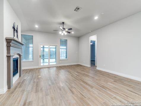 141 Mescalero Boerne TX 78006