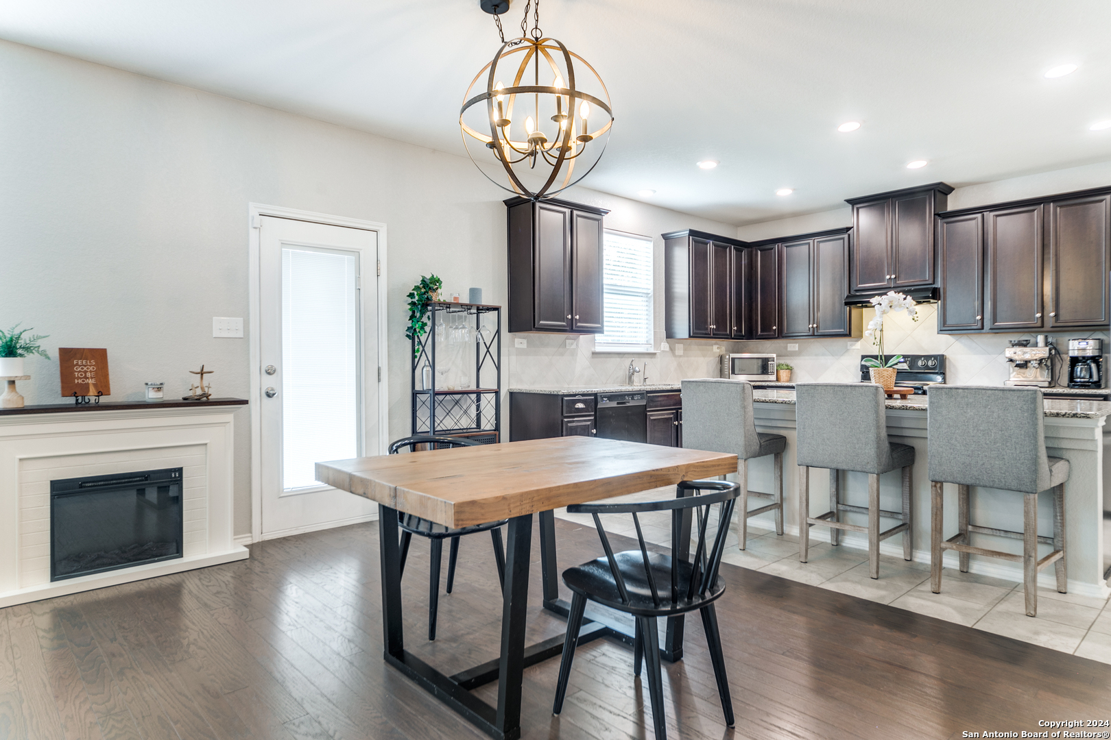 11218 Red Oak Turn Helotes TX 78023
