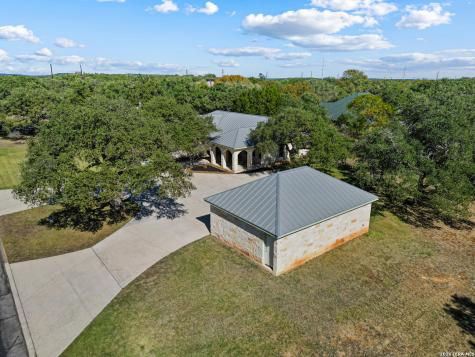 23328 Osceola Bluff San Antonio TX 78261