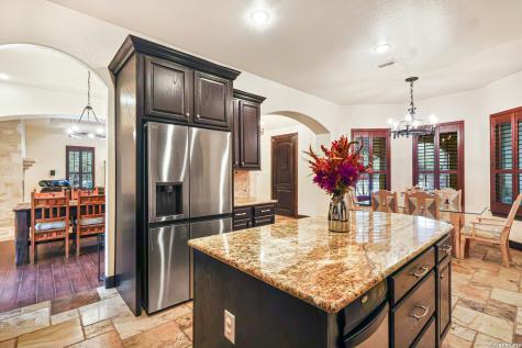 23328 Osceola Bluff San Antonio TX 78261