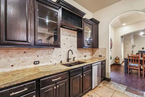 23328 Osceola Bluff San Antonio TX 78261