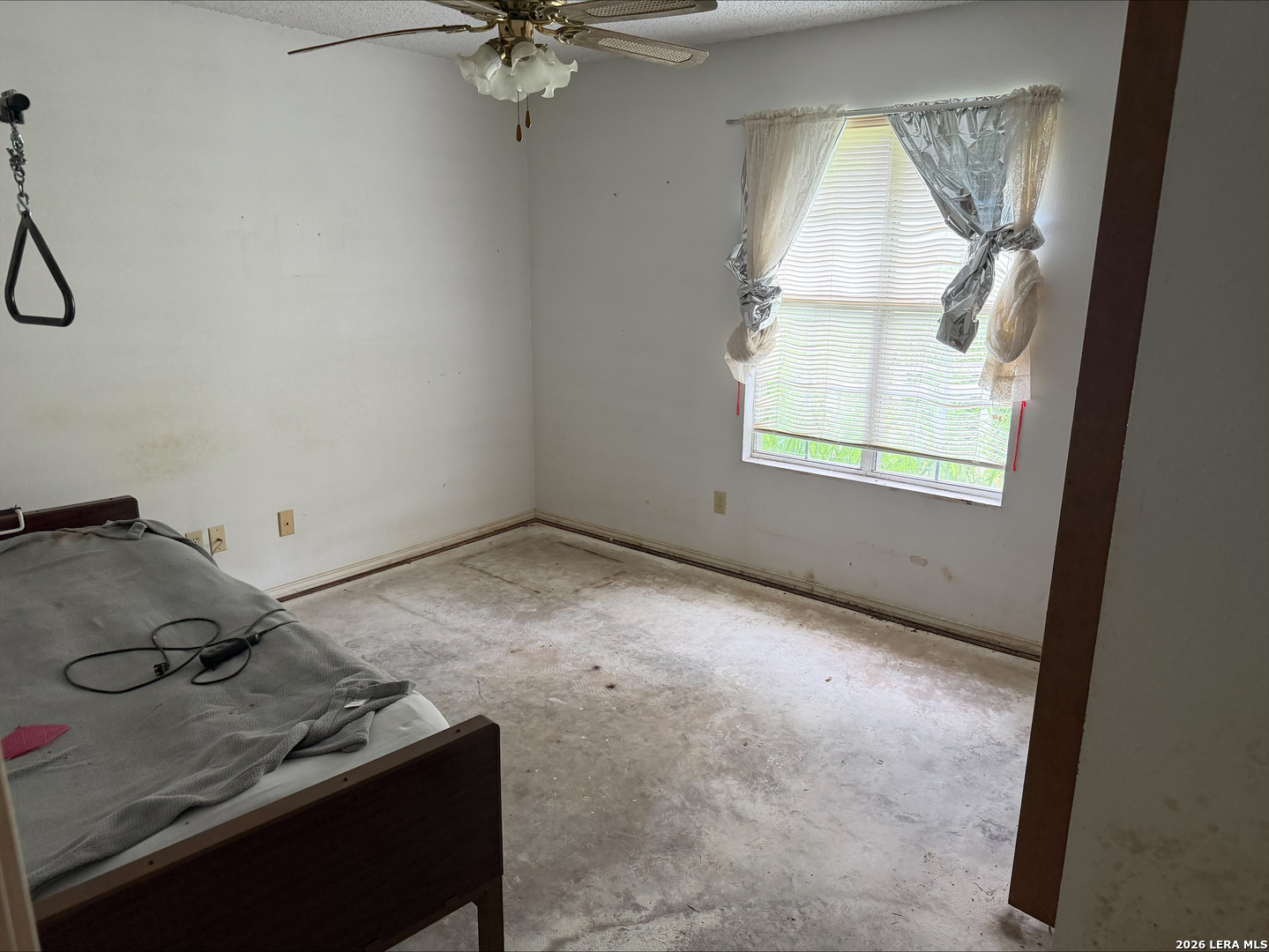 802 County Line Road Jourdanton TX 78026