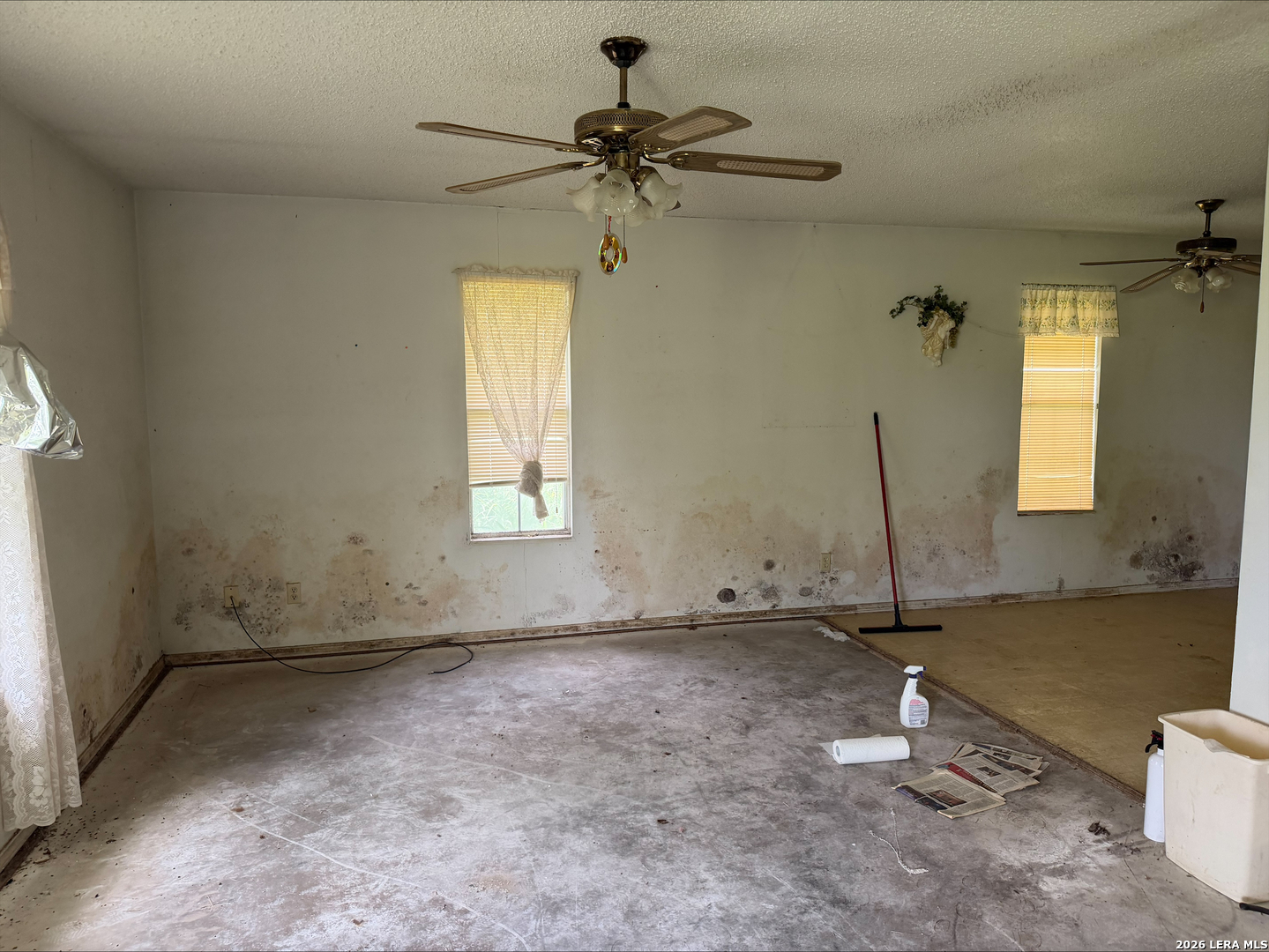 802 County Line Road Jourdanton TX 78026