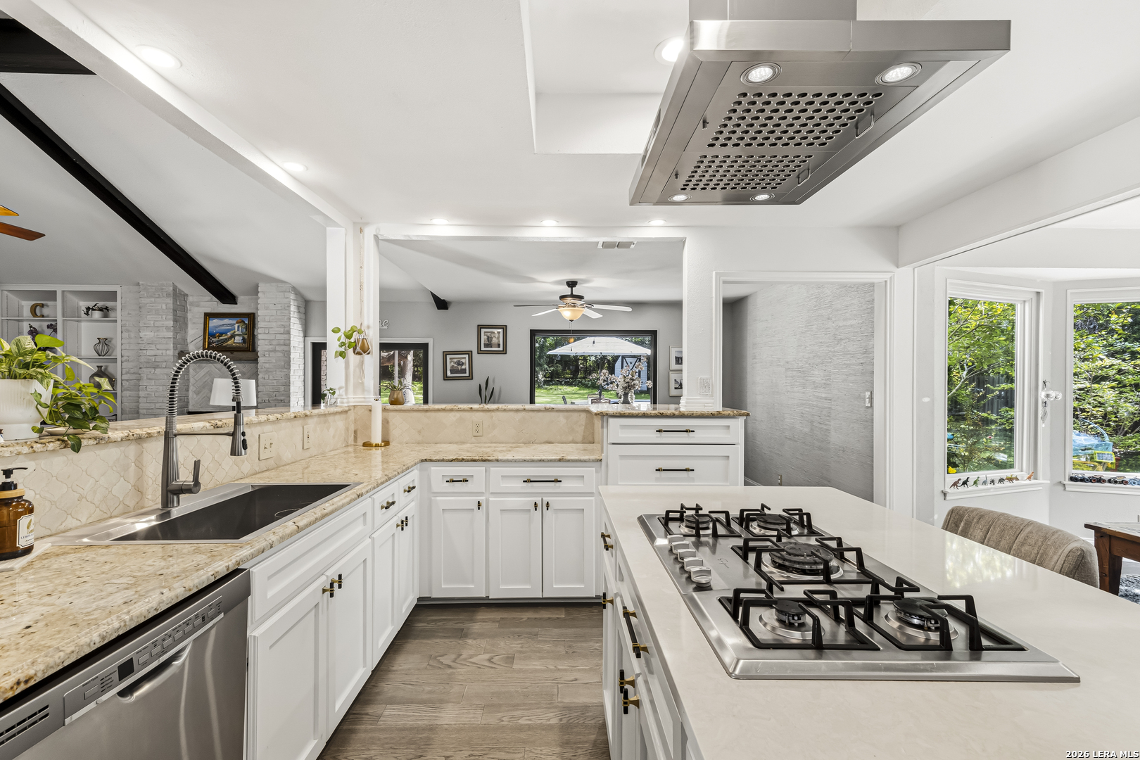 8621 Classic Oaks Lane San Antonio TX 78255