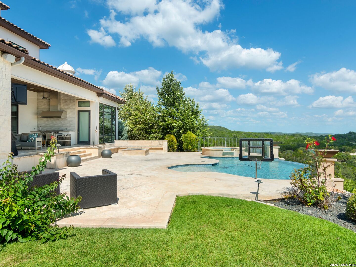 23 Grand Terrace San Antonio TX 78257