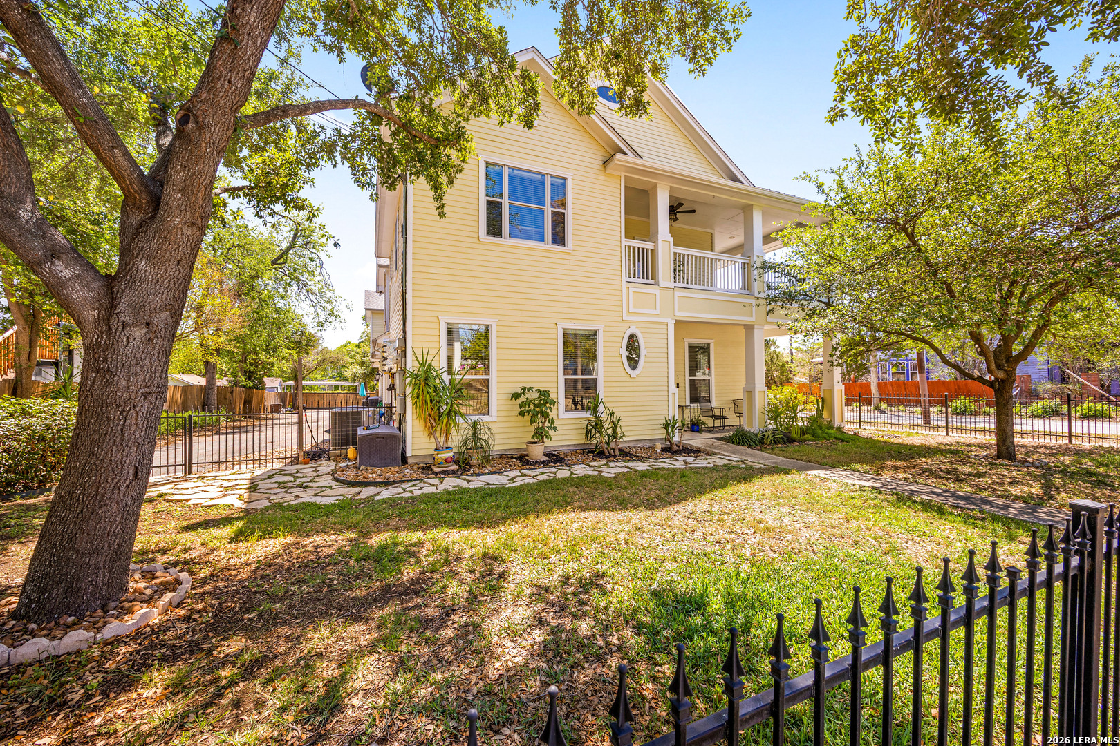502 E Park Avenue San Antonio TX 78212