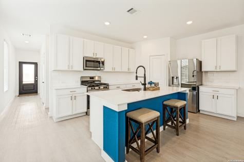 5924 American Elm Bulverde TX 78163