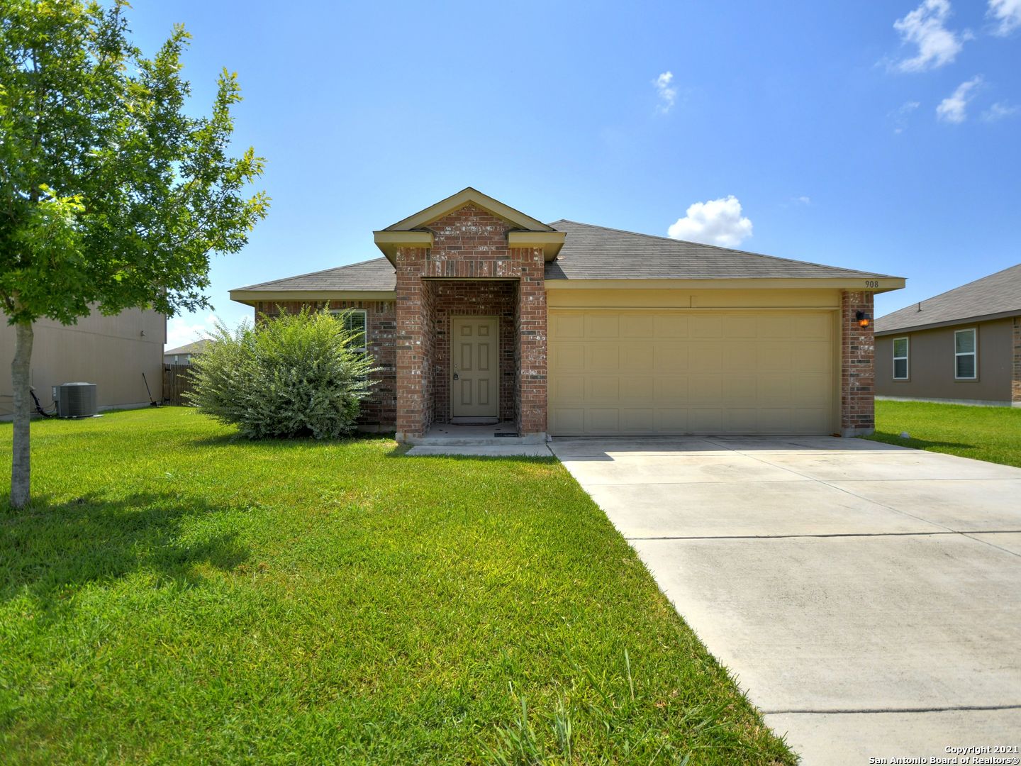 908 Harry Miller Pass Seguin TX 78155