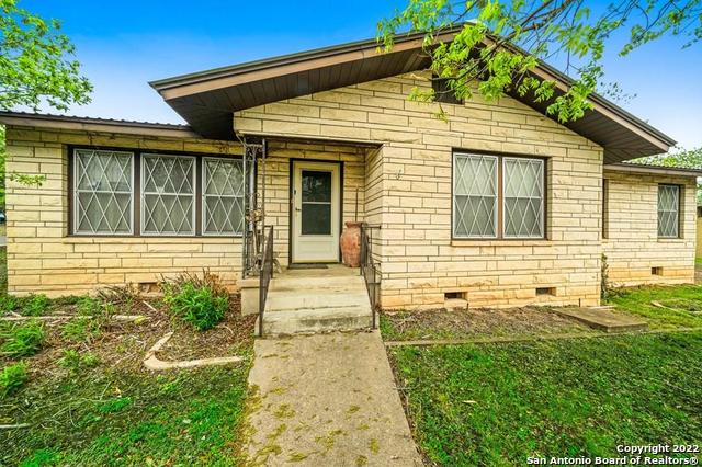 1218 Jackson Road Kerrville TX 78028