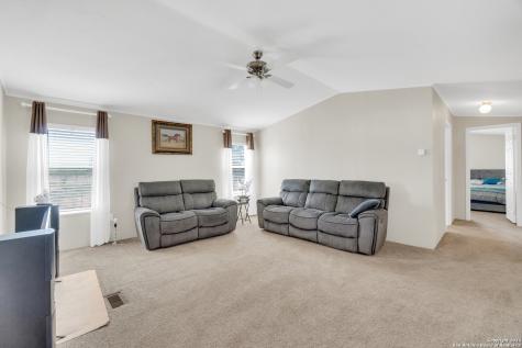 13808 Greenwood Road Atascosa TX 78002