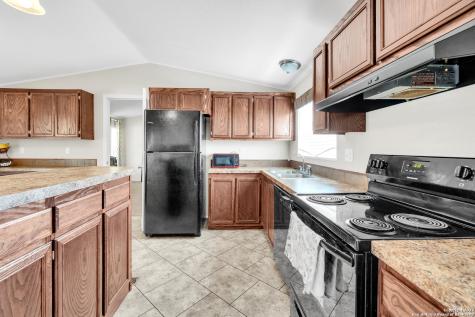13808 Greenwood Road Atascosa TX 78002