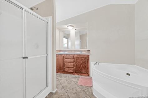13808 Greenwood Road Atascosa TX 78002