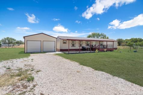13808 Greenwood Road Atascosa TX 78002