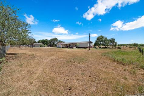 13808 Greenwood Road Atascosa TX 78002