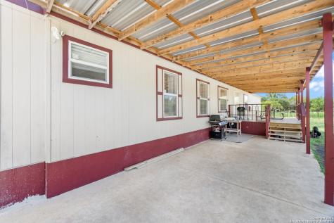 13808 Greenwood Road Atascosa TX 78002