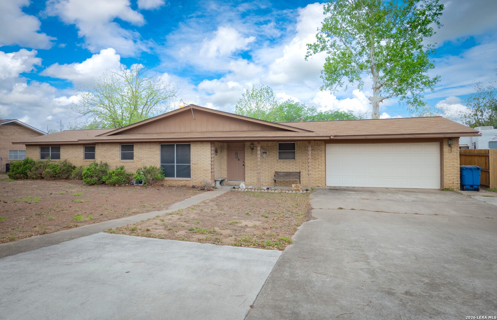 119 High Meadow Drive Pleasanton TX 78064