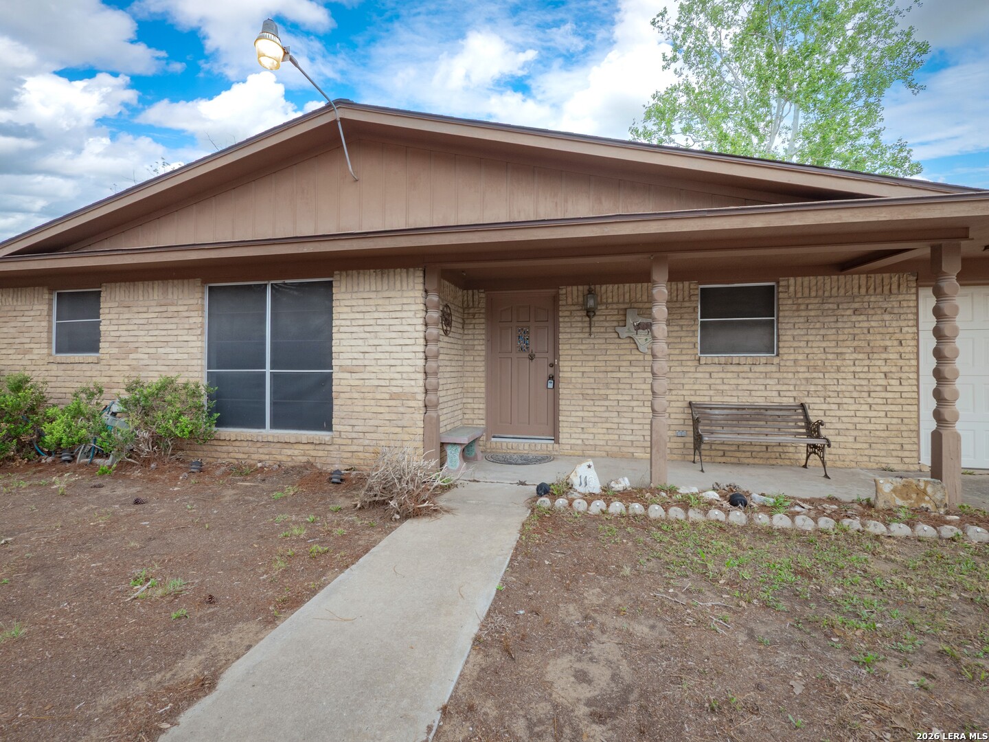 119 High Meadow Drive Pleasanton TX 78064