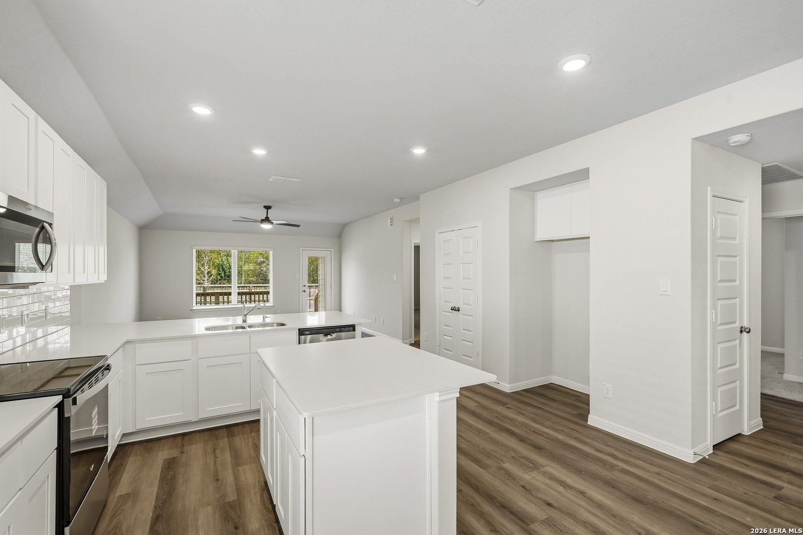 8506 Smithers Avenue San Antonio TX 78252