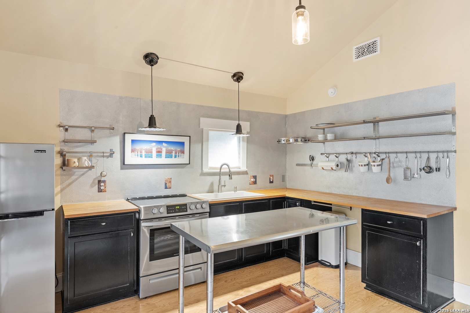 606 Franklin Fredericksburg TX 78624
