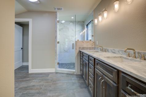 2934 Colleen Canyon Lake TX 78133