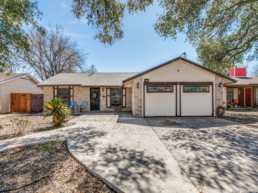 9334 Cliff Way Street San Antonio TX 78250