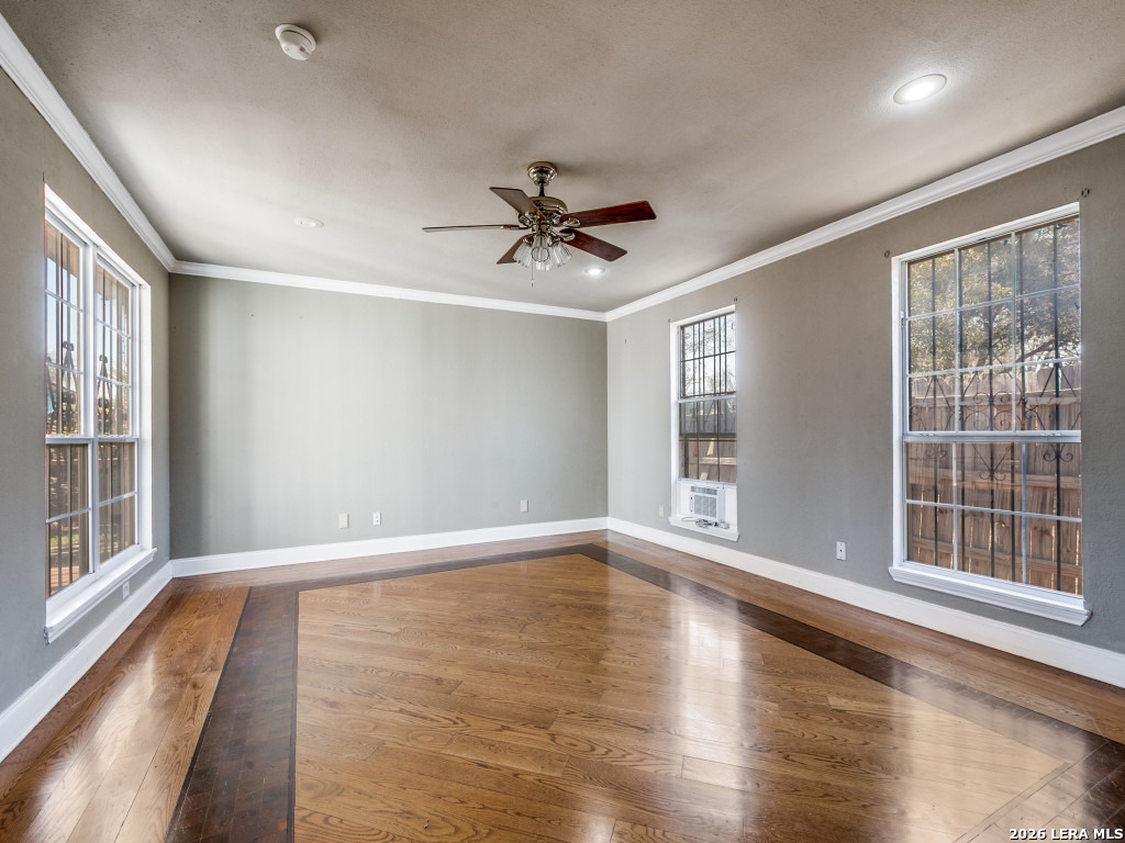 9334 Cliff Way Street San Antonio TX 78250