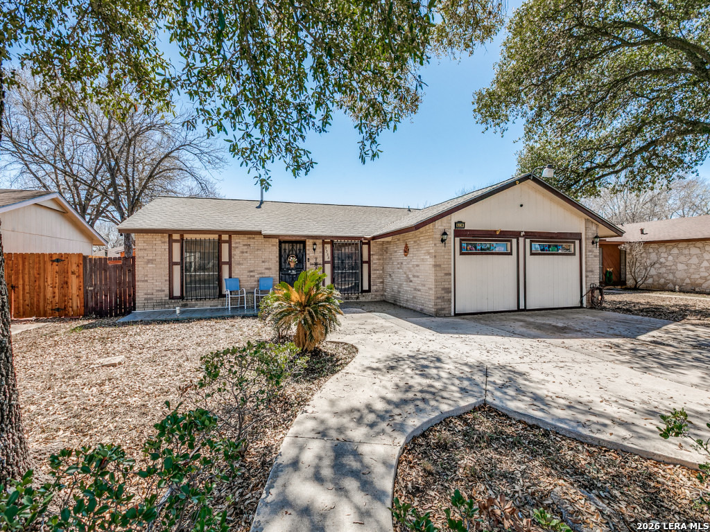 9334 Cliff Way Street San Antonio TX 78250