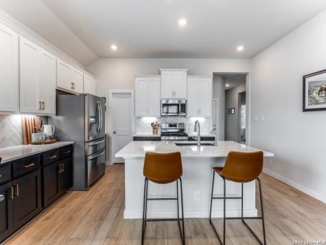 1052 Slight Street New Braunfels TX 78130