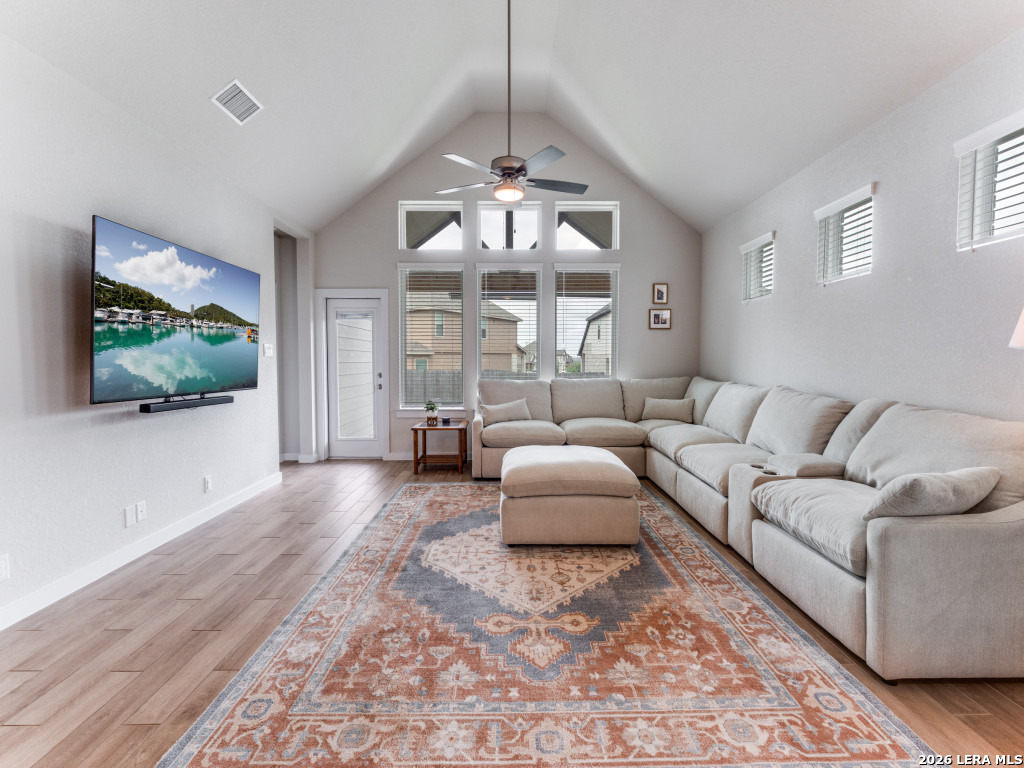 1052 Slight Street New Braunfels TX 78130