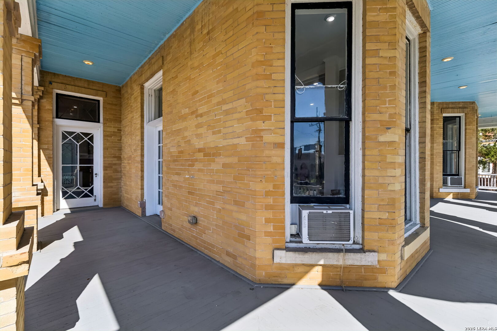 339 W Woodlawn Avenue San Antonio TX 78212