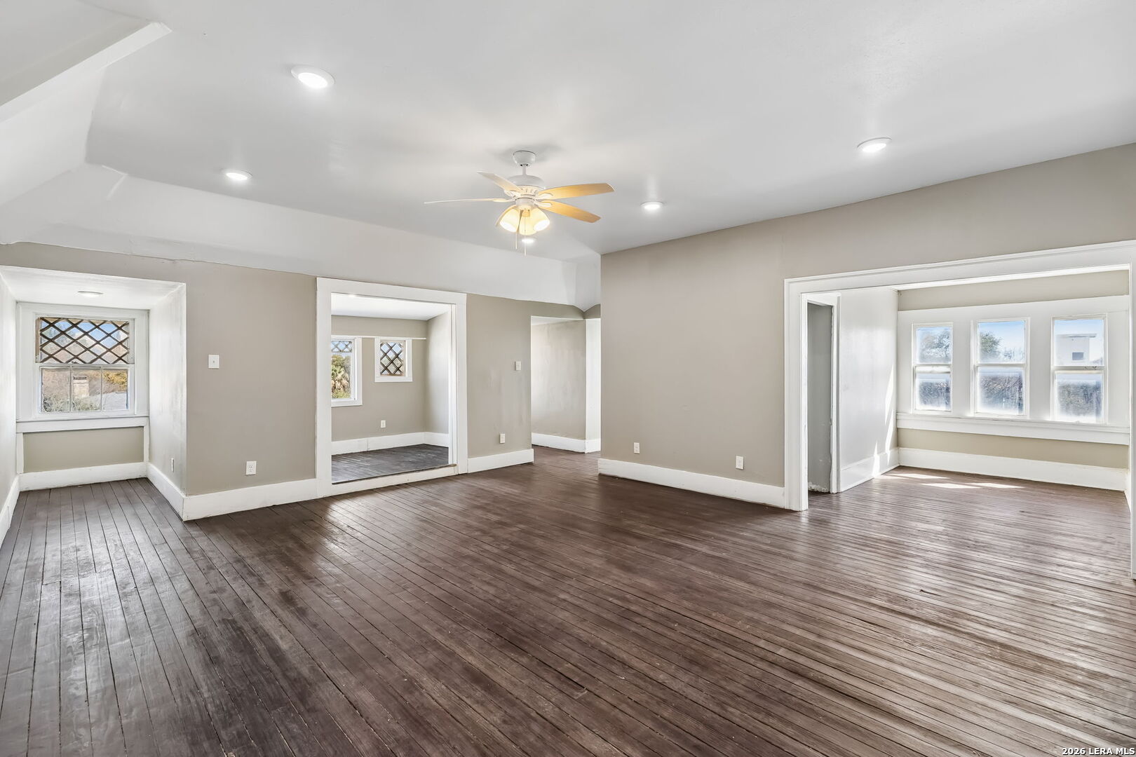 339 W Woodlawn Avenue San Antonio TX 78212