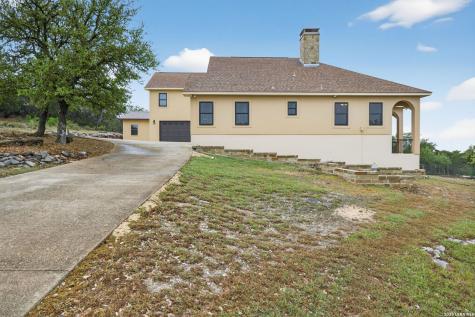 1076 Saddleback Ridge Trail Bandera TX 78003