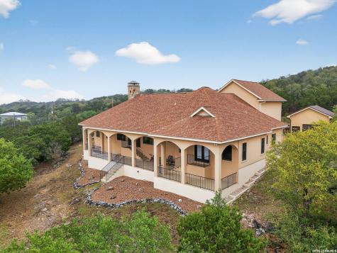 1076 Saddleback Ridge Trail Bandera TX 78003