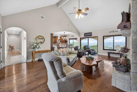 1076 Saddleback Ridge Trail Bandera TX 78003
