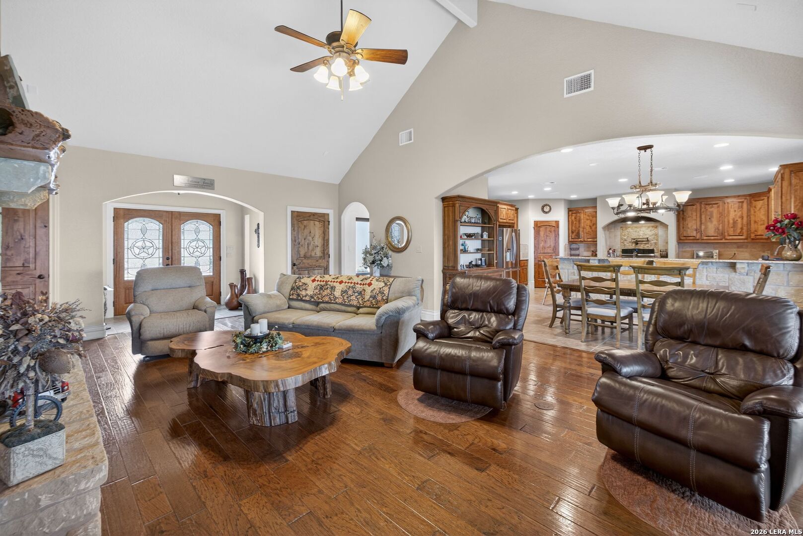 1076 Saddleback Ridge Trail Bandera TX 78003