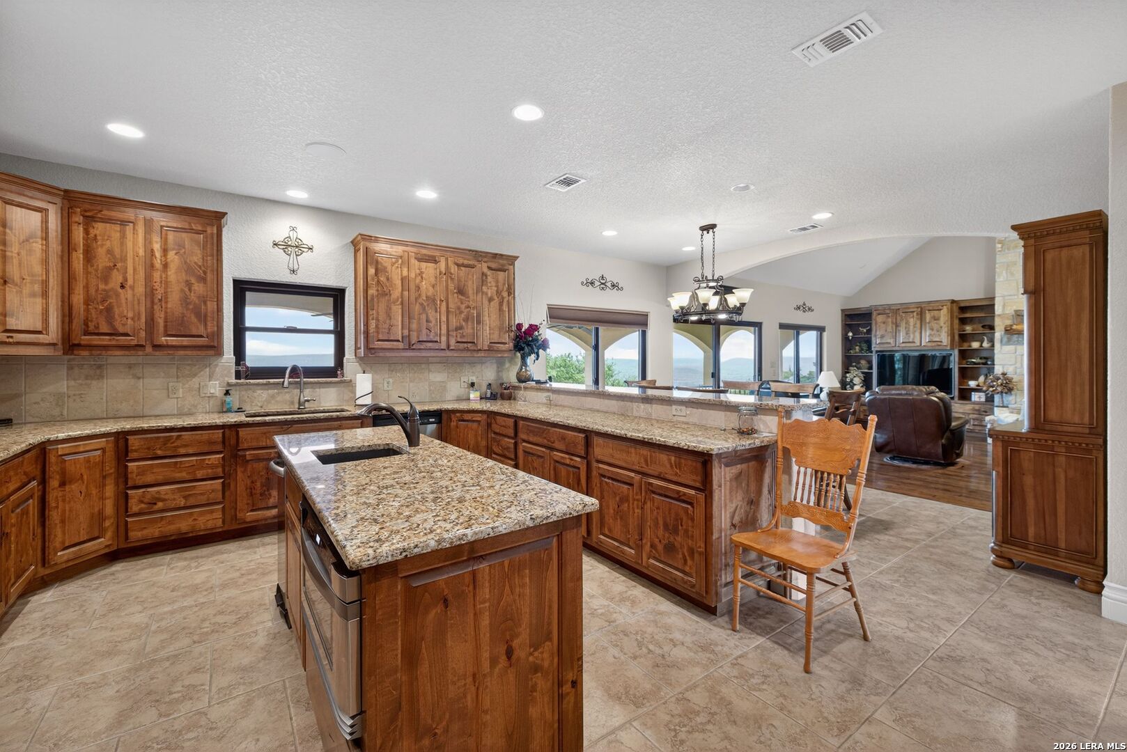 1076 Saddleback Ridge Trail Bandera TX 78003