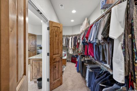 1076 Saddleback Ridge Trail Bandera TX 78003