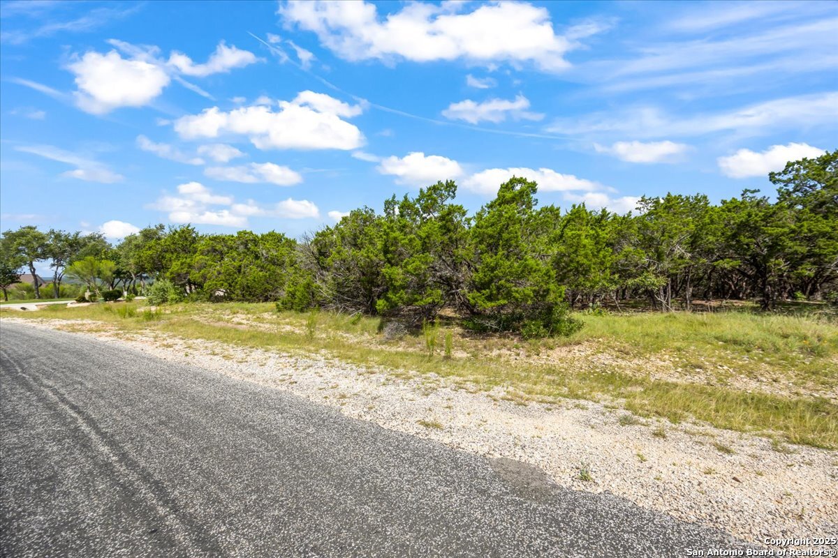 1219 Silent Hollow San Antonio TX 78260