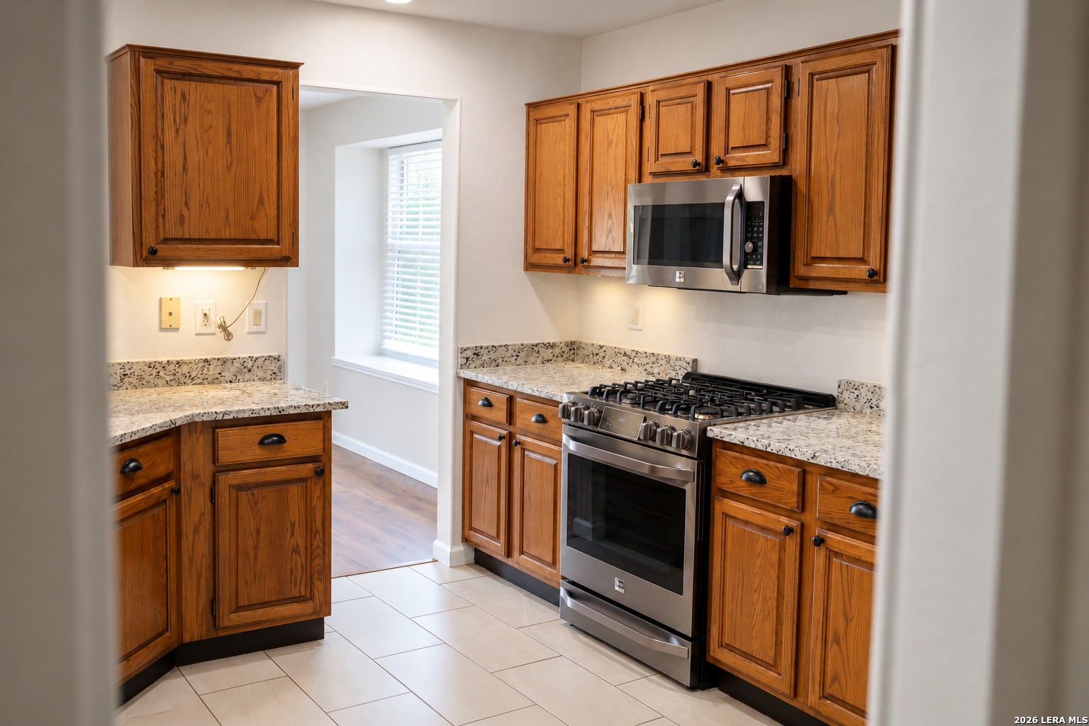 7606 Forest Moon Live Oak TX 78233