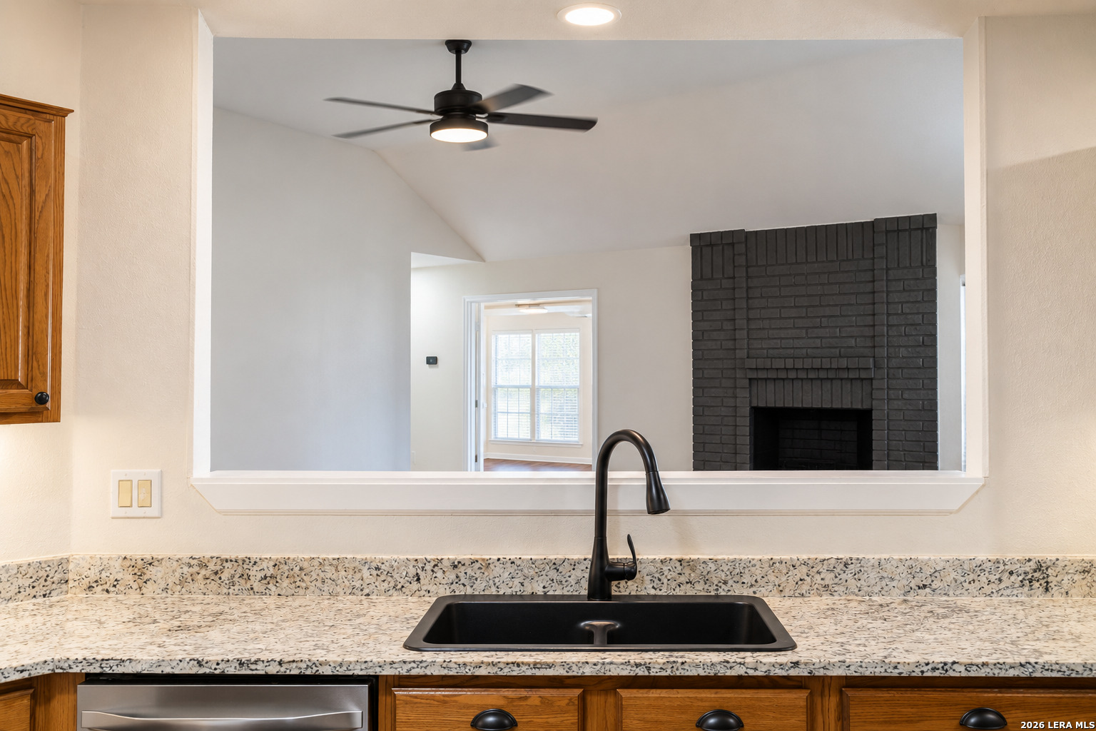 7606 Forest Moon Live Oak TX 78233