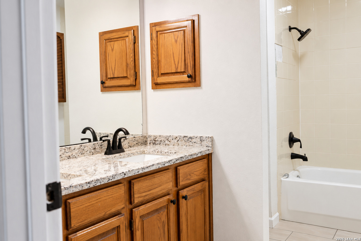 7606 Forest Moon Live Oak TX 78233
