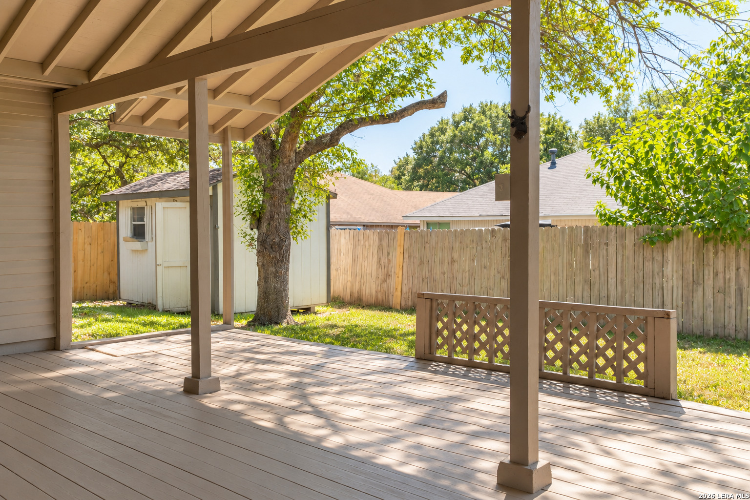 7606 Forest Moon Live Oak TX 78233
