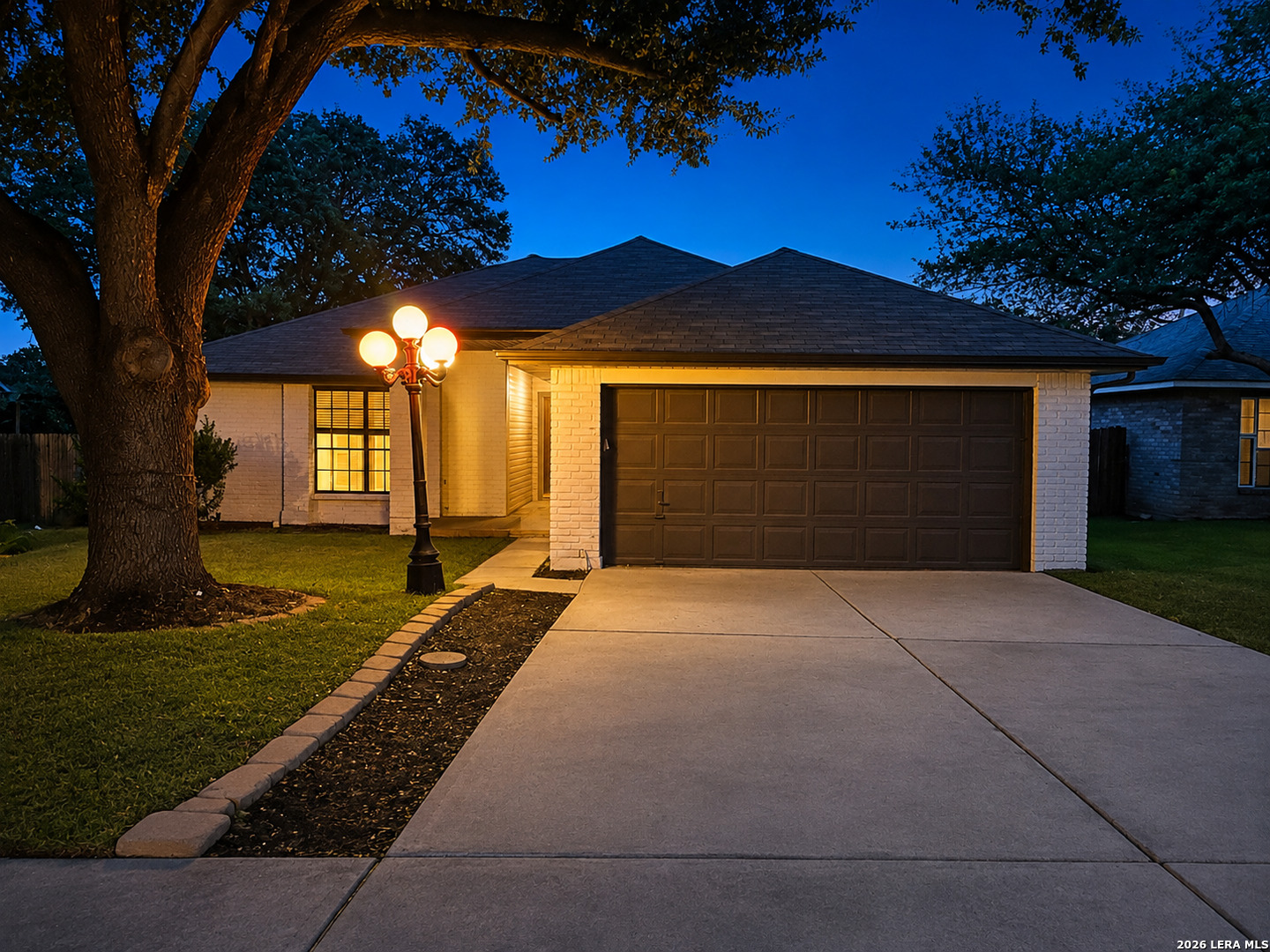 7606 Forest Moon Live Oak TX 78233