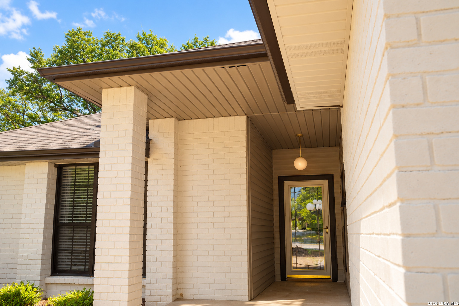 7606 Forest Moon Live Oak TX 78233