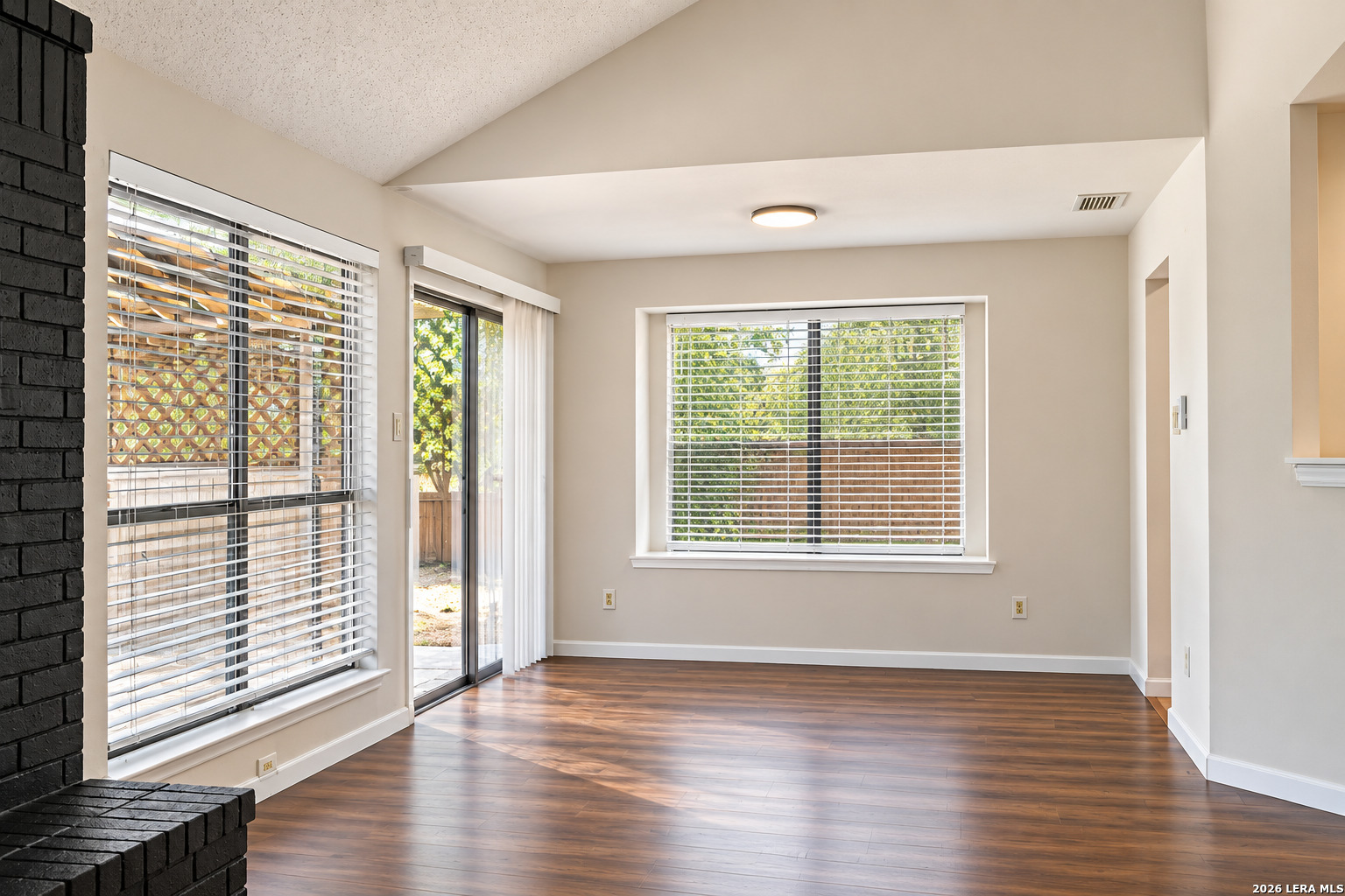 7606 Forest Moon Live Oak TX 78233