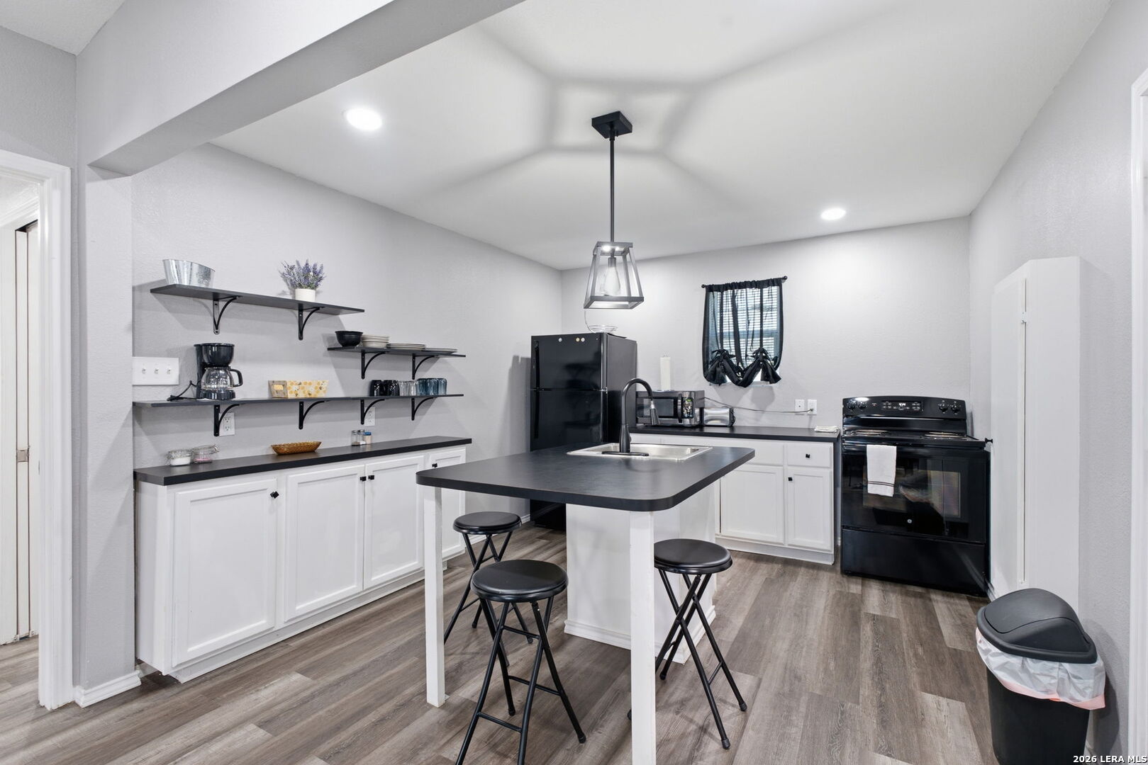 1500 Fleming Drive Seguin TX 78155