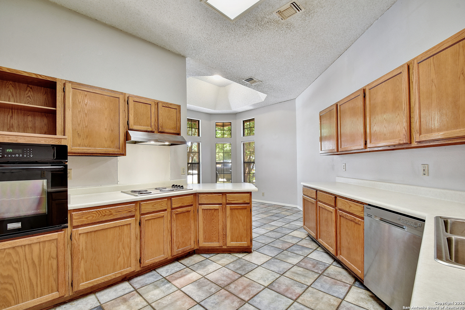 3234 Falcon Grove San Antonio TX 78247
