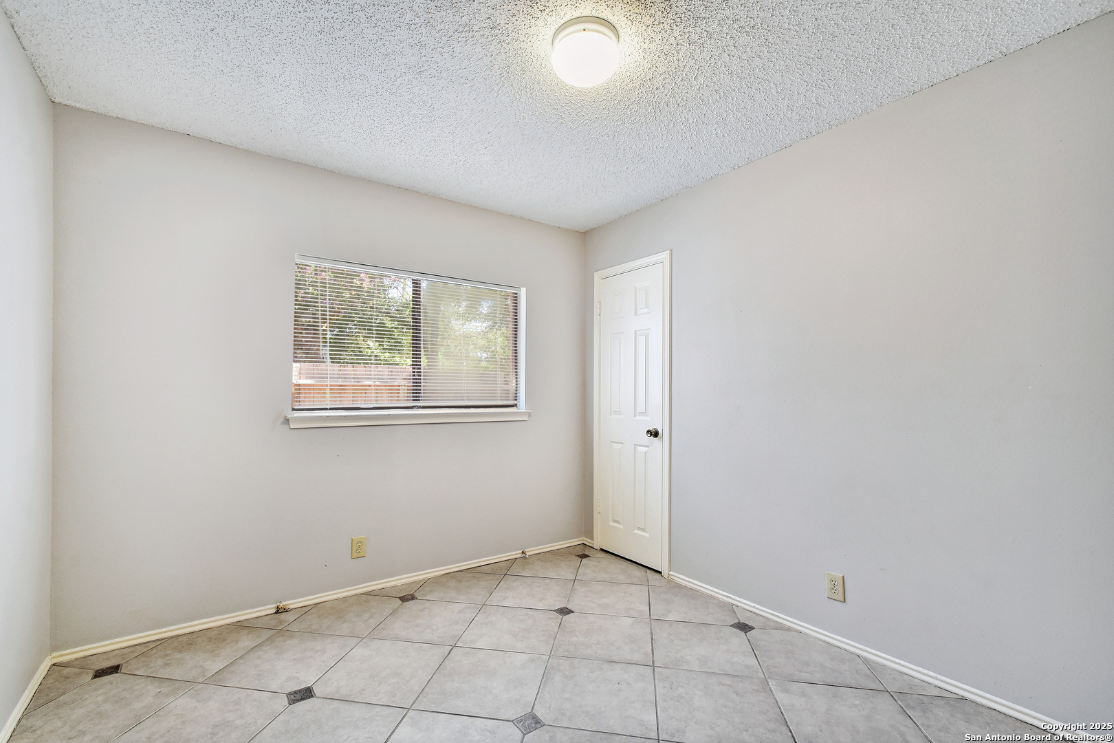 3234 Falcon Grove San Antonio TX 78247