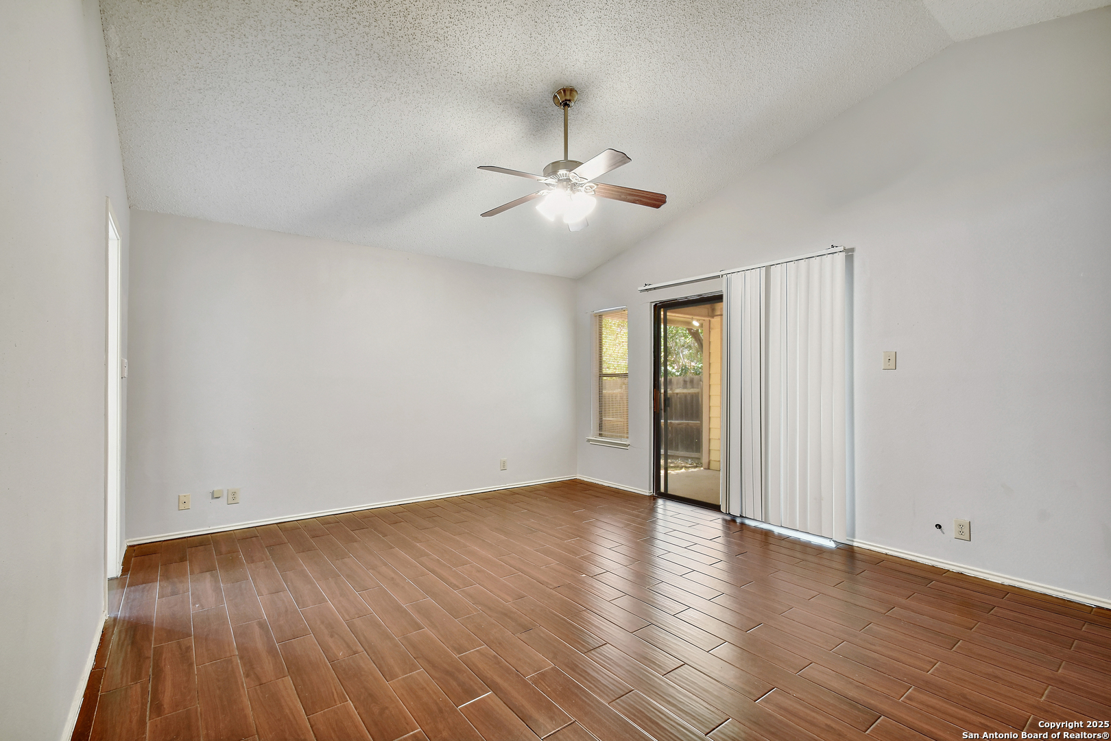 3234 Falcon Grove San Antonio TX 78247