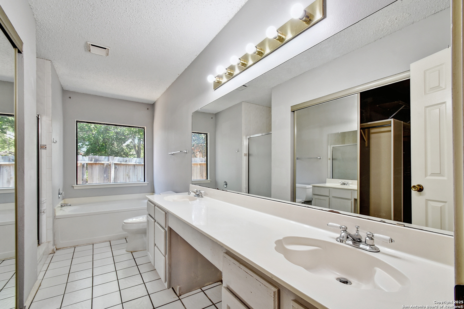 3234 Falcon Grove San Antonio TX 78247